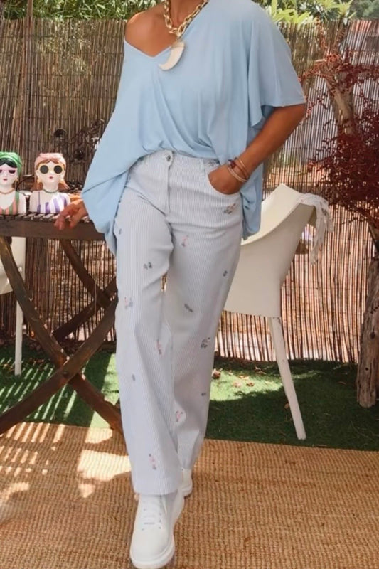 Calça Risca Bordada